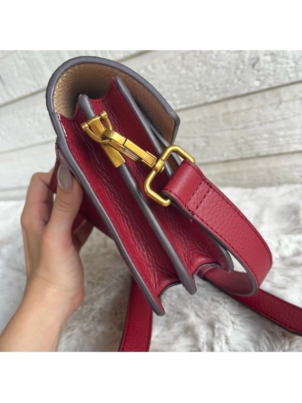 AMERICAN LEATHER CO. Troy Colorblock Red Accordion Flap Crossbody